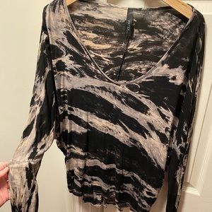 Women’s | Large | Marble Long Sleeve Top
